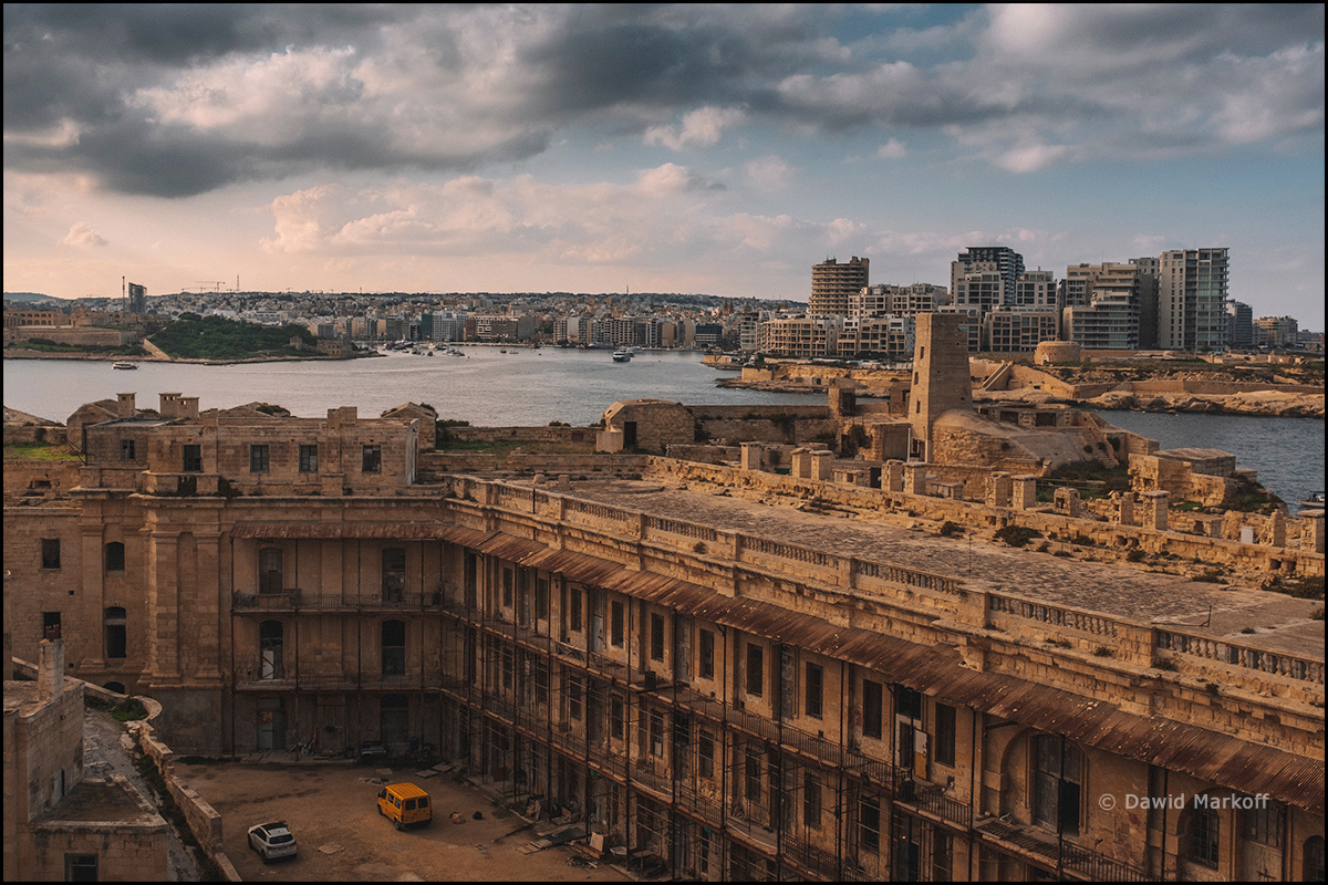 Malta Valletta by Dawid Markoff