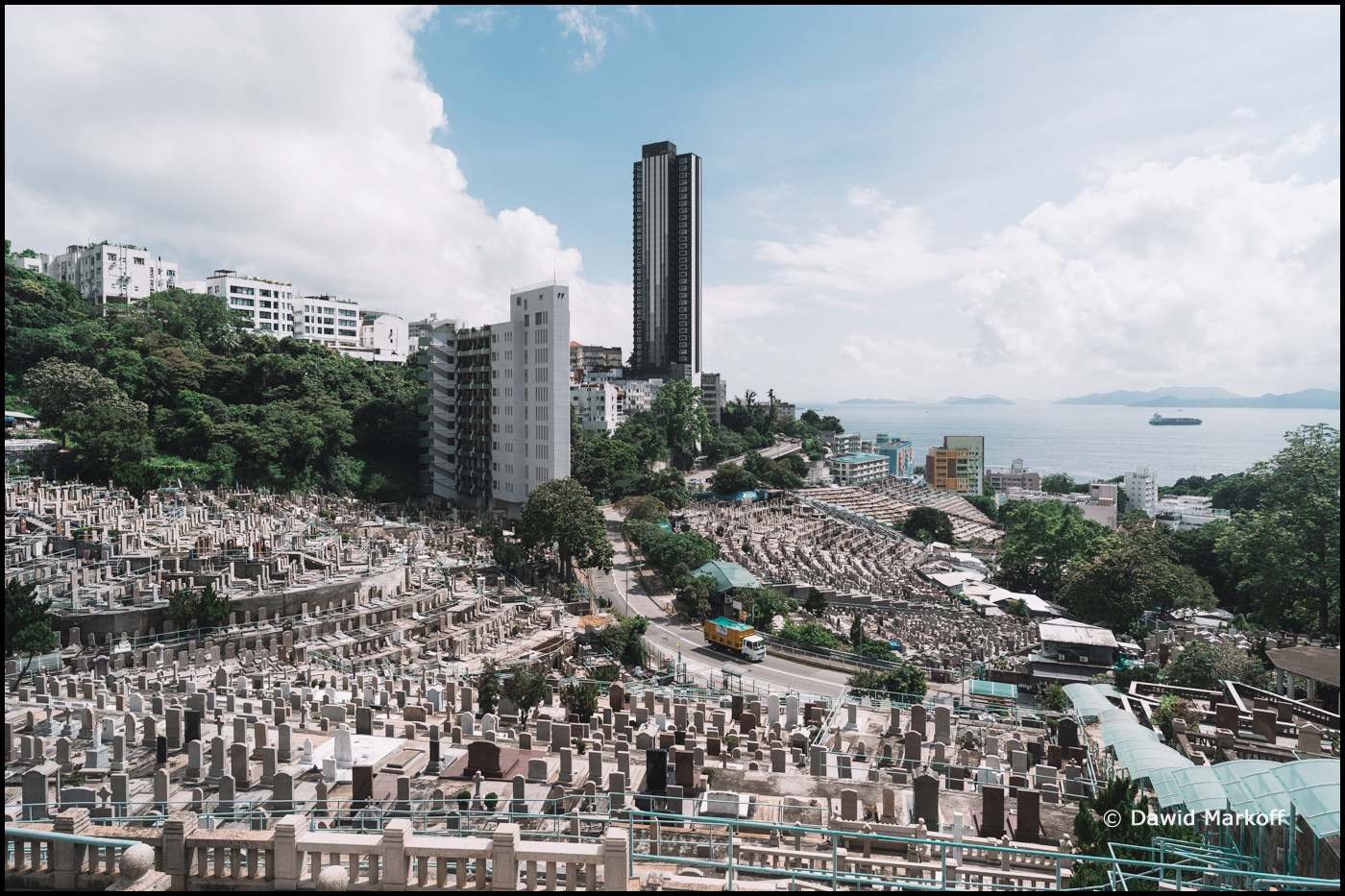 Cmentarz Pok Fu Lam by Dawid Markoff