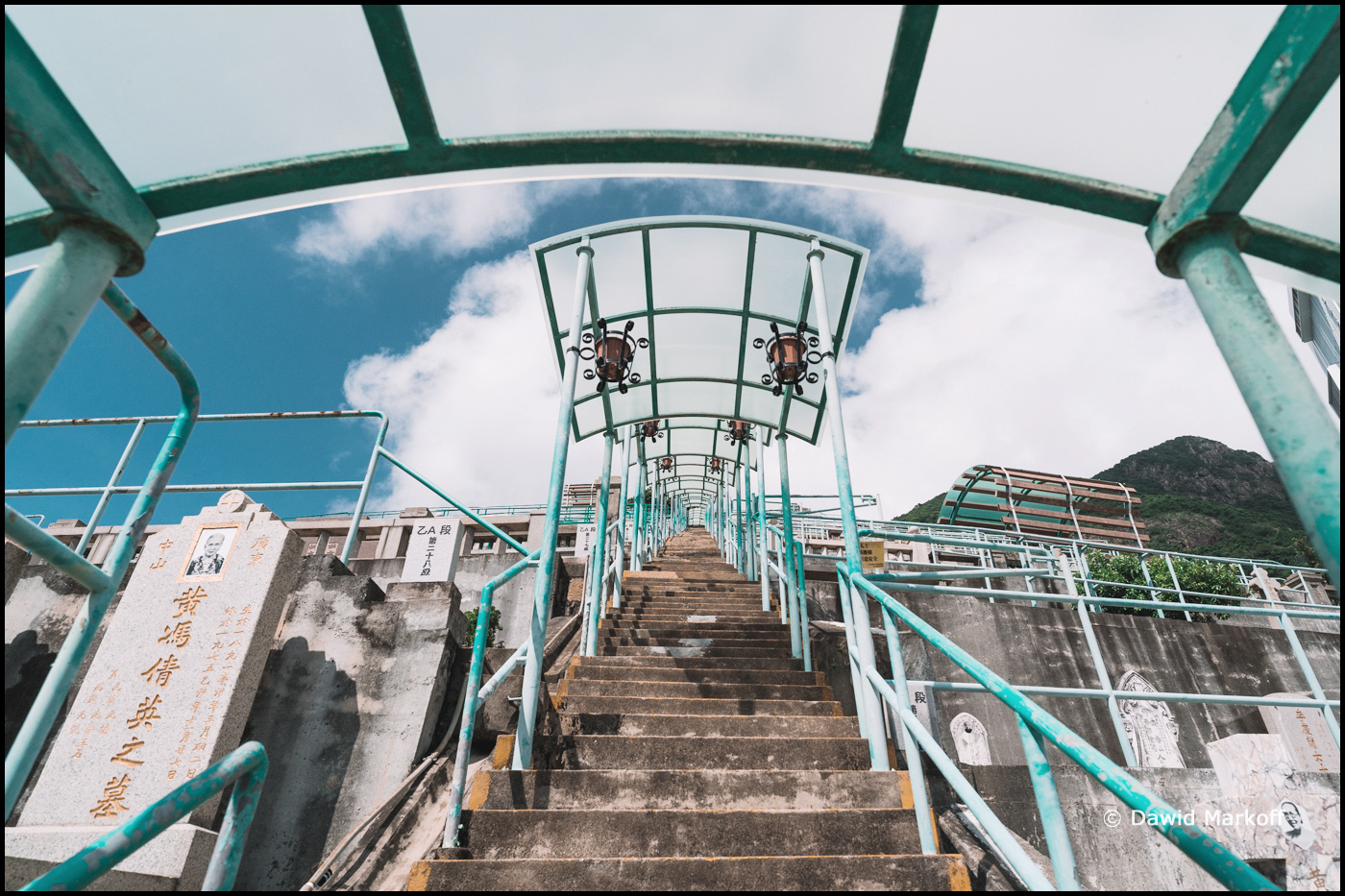 Cmentarz Pok Fu Lam by Dawid Markoff