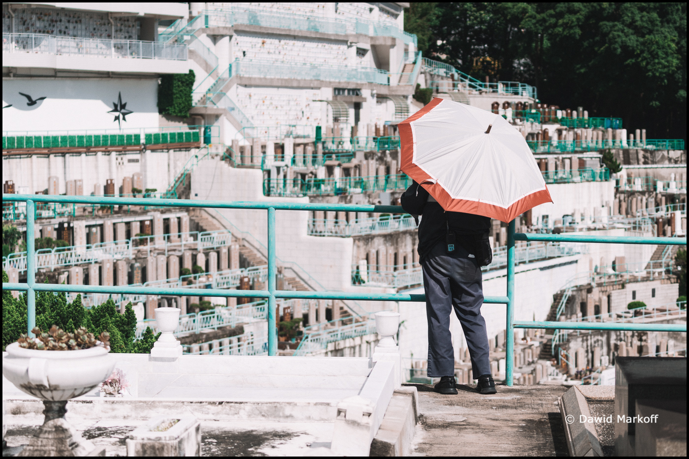 Cmentarz Pok Fu Lam by Dawid Markoff