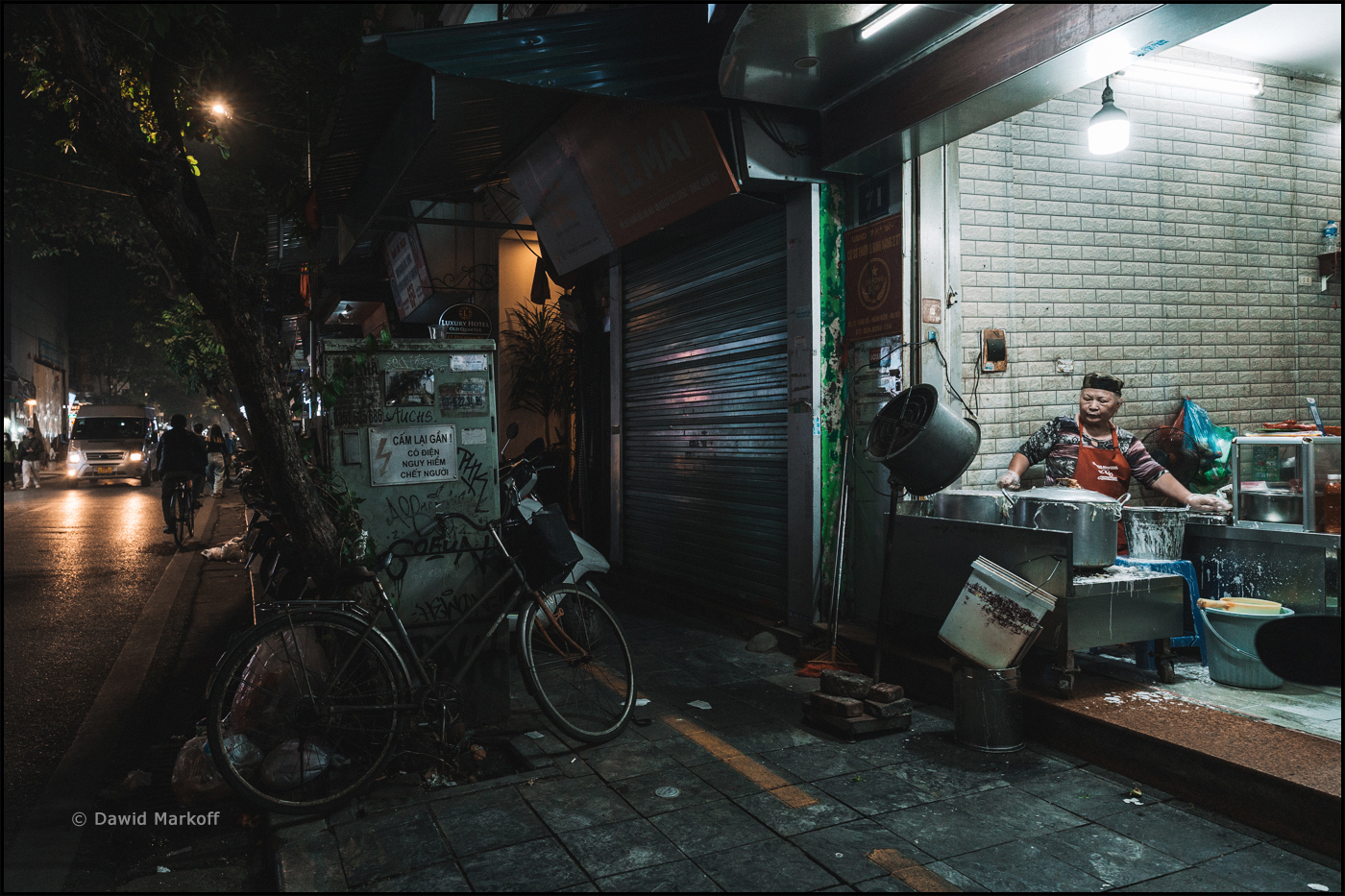 Hanoi by Dawid Markoff