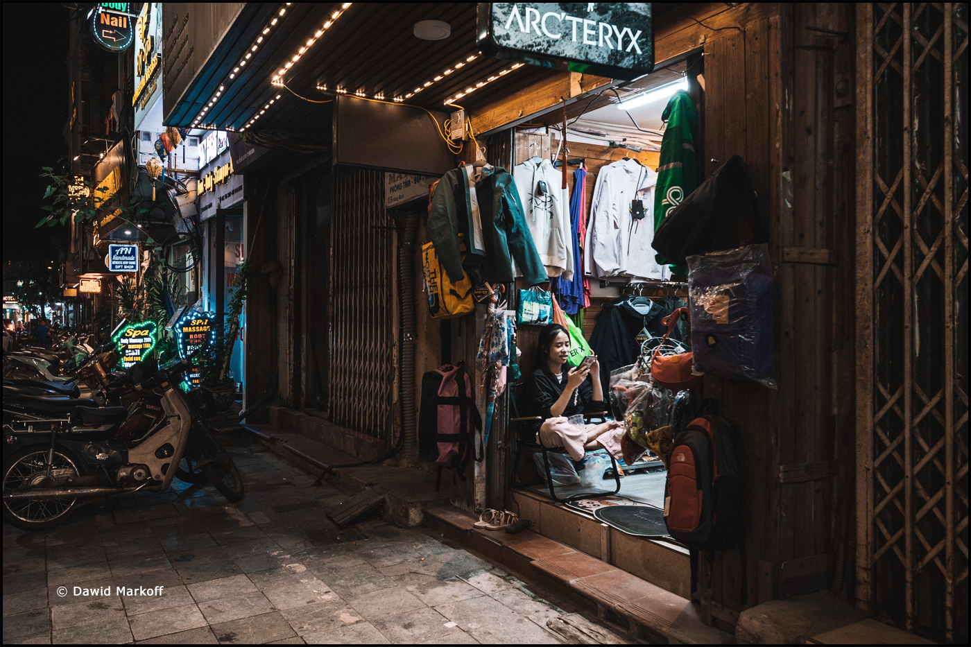 Hanoi by Dawid Markoff