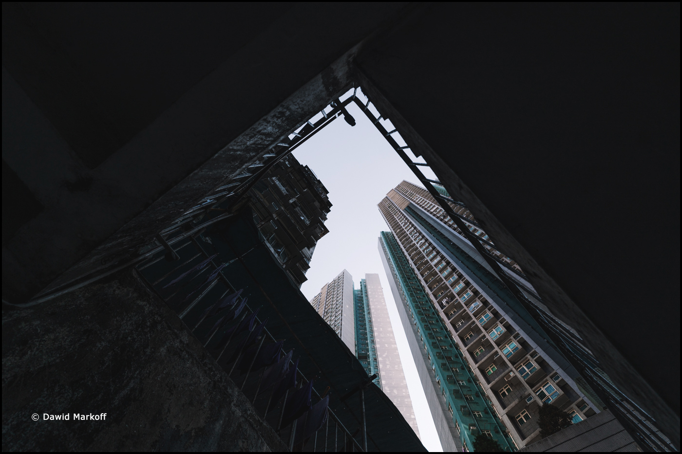 Hong Kong by Dawid Markoff