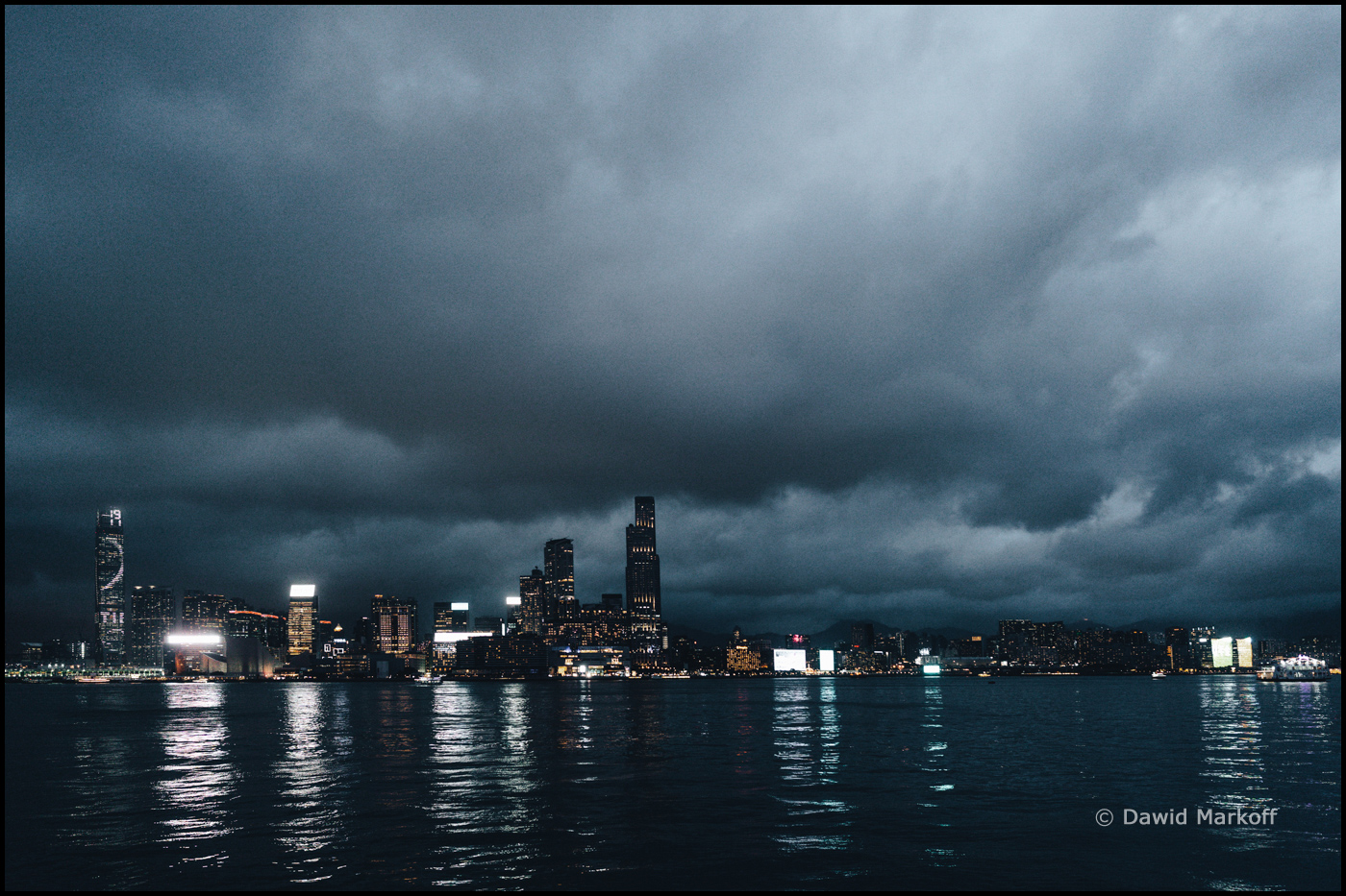 Hongkong by Dawid Markoff