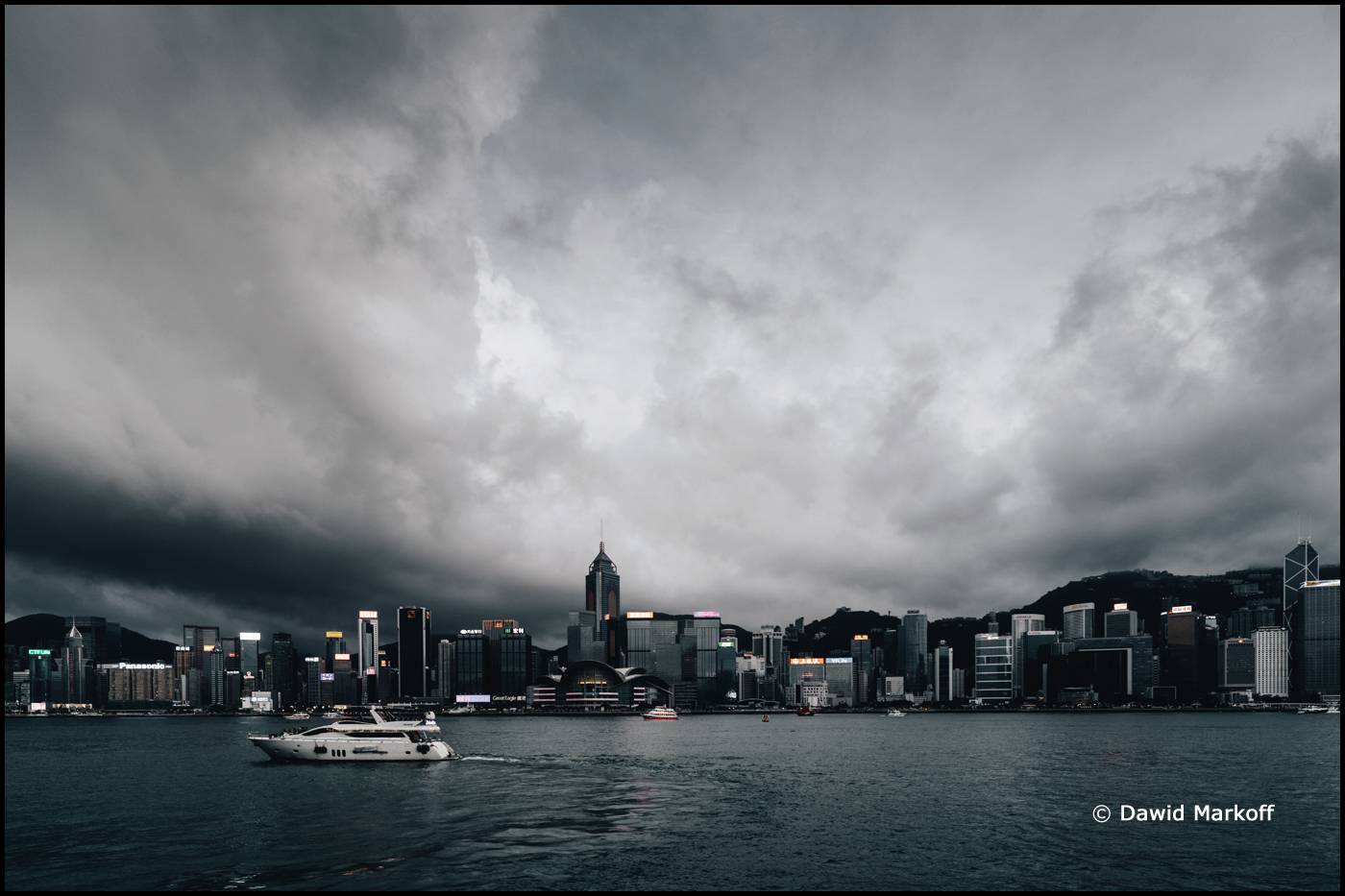 Hongkong by Dawid Markoff