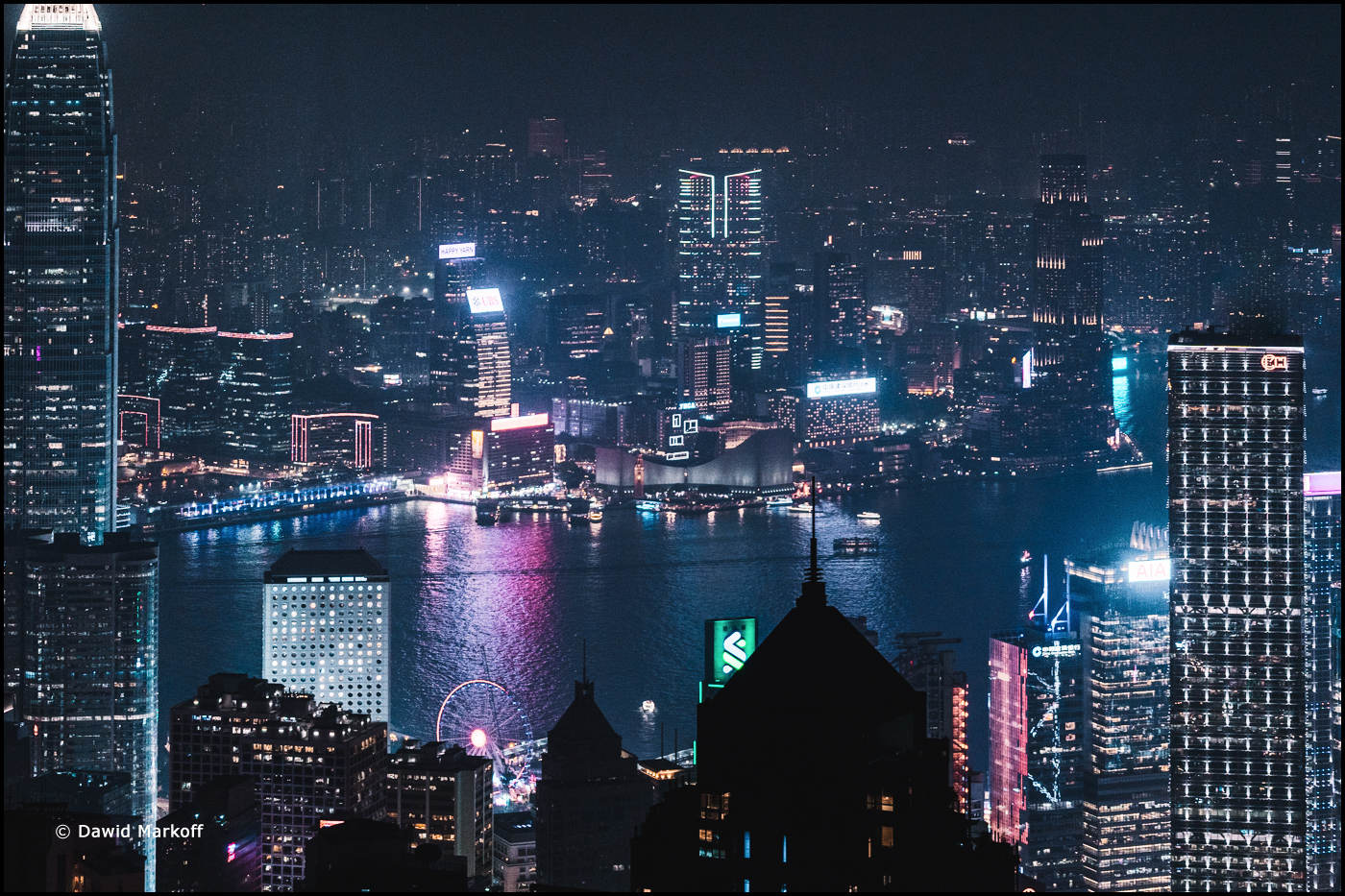 Hong Kong by Dawid Markoff