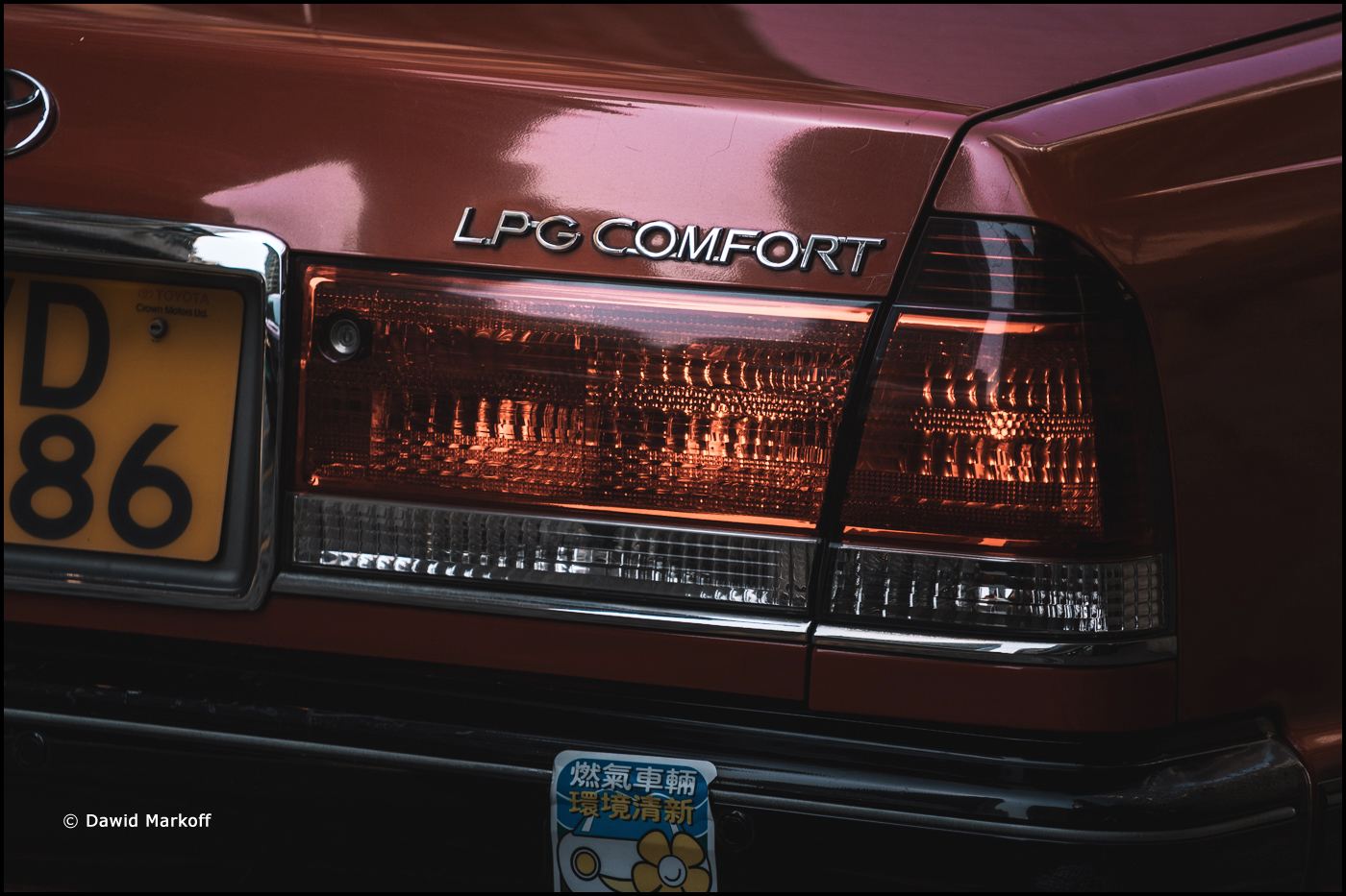 Hong Kong by Dawid Markoff