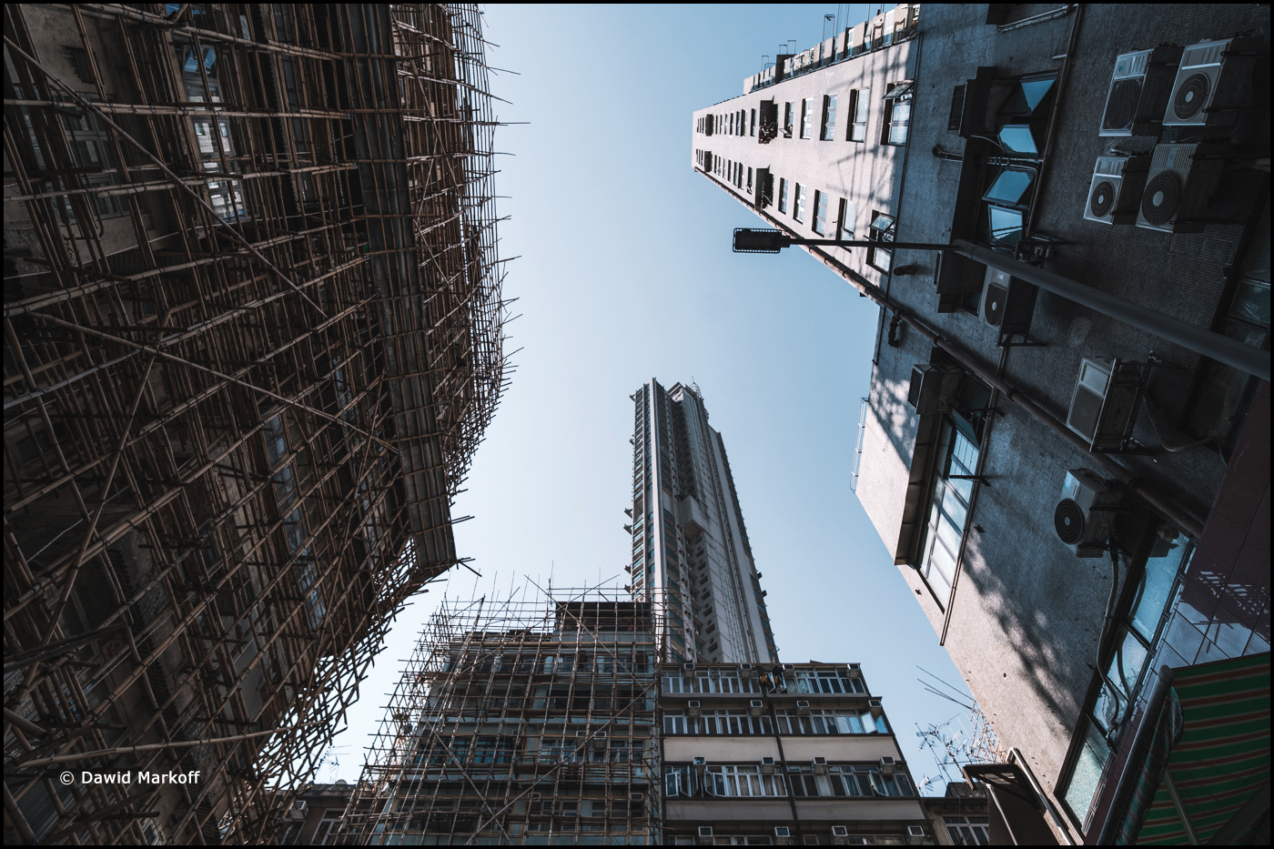 Hong Kong by Dawid Markoff