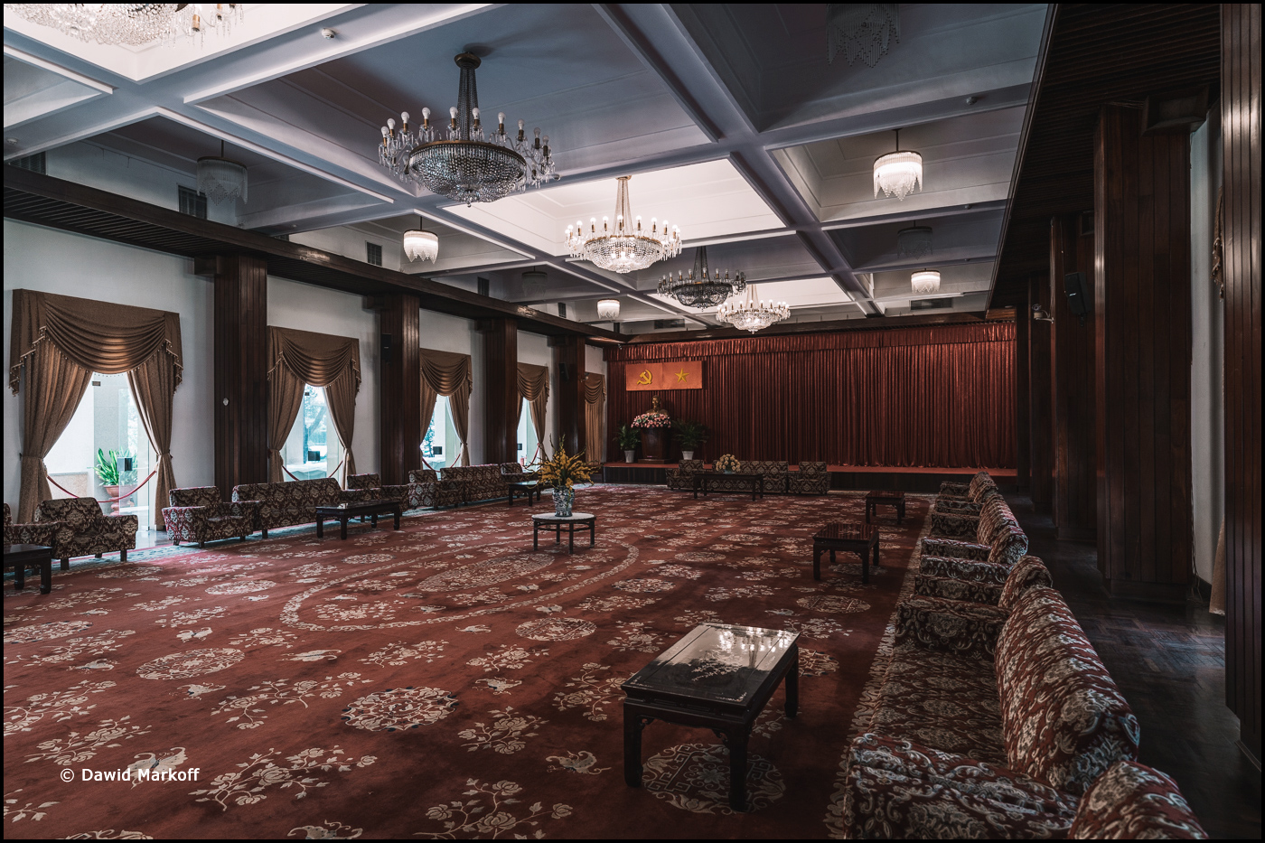 Pałac Zjednoczenia Saigon by Dawid Markoff