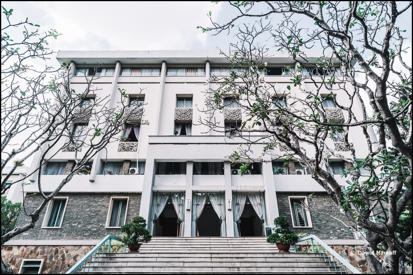 Pałac Zjednoczenia Saigon by Dawid Markoff