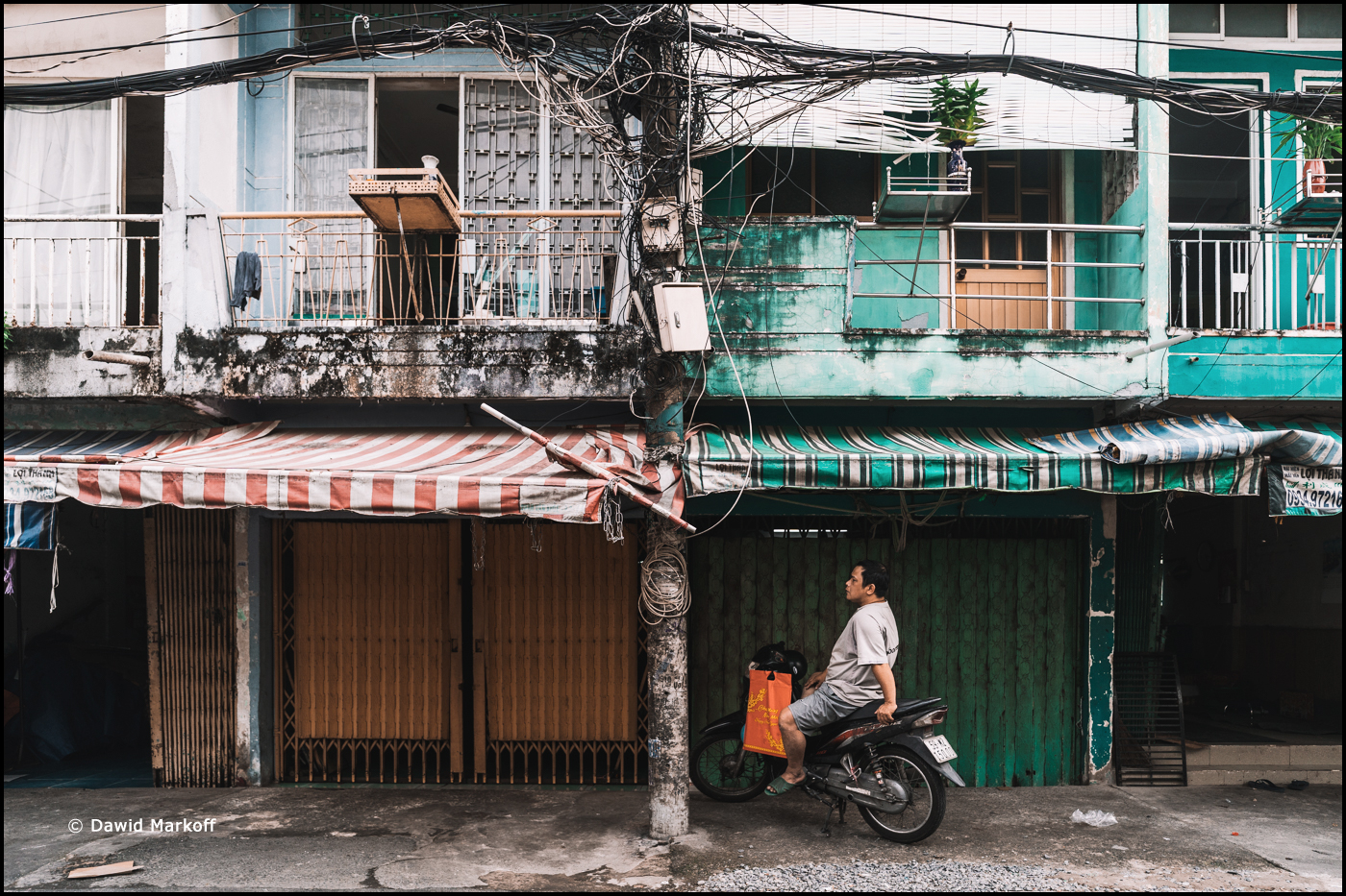 Saigon Wietnam by Dawid Markoff