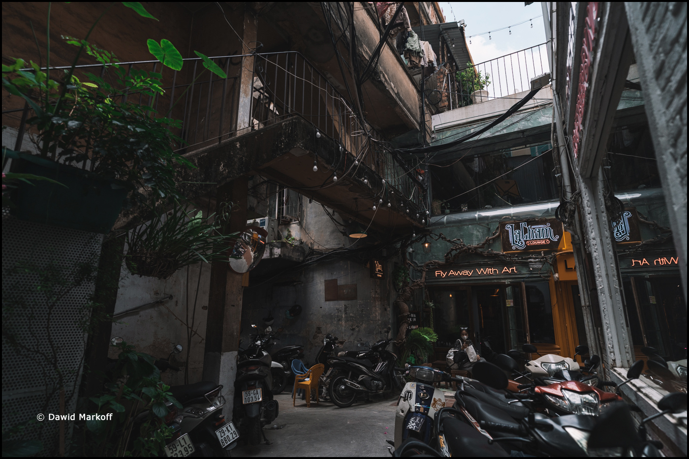 Saigon Wietnam by Dawid Markoff