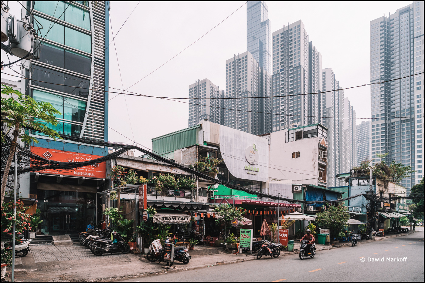 Saigon Wietnam by Dawid Markoff