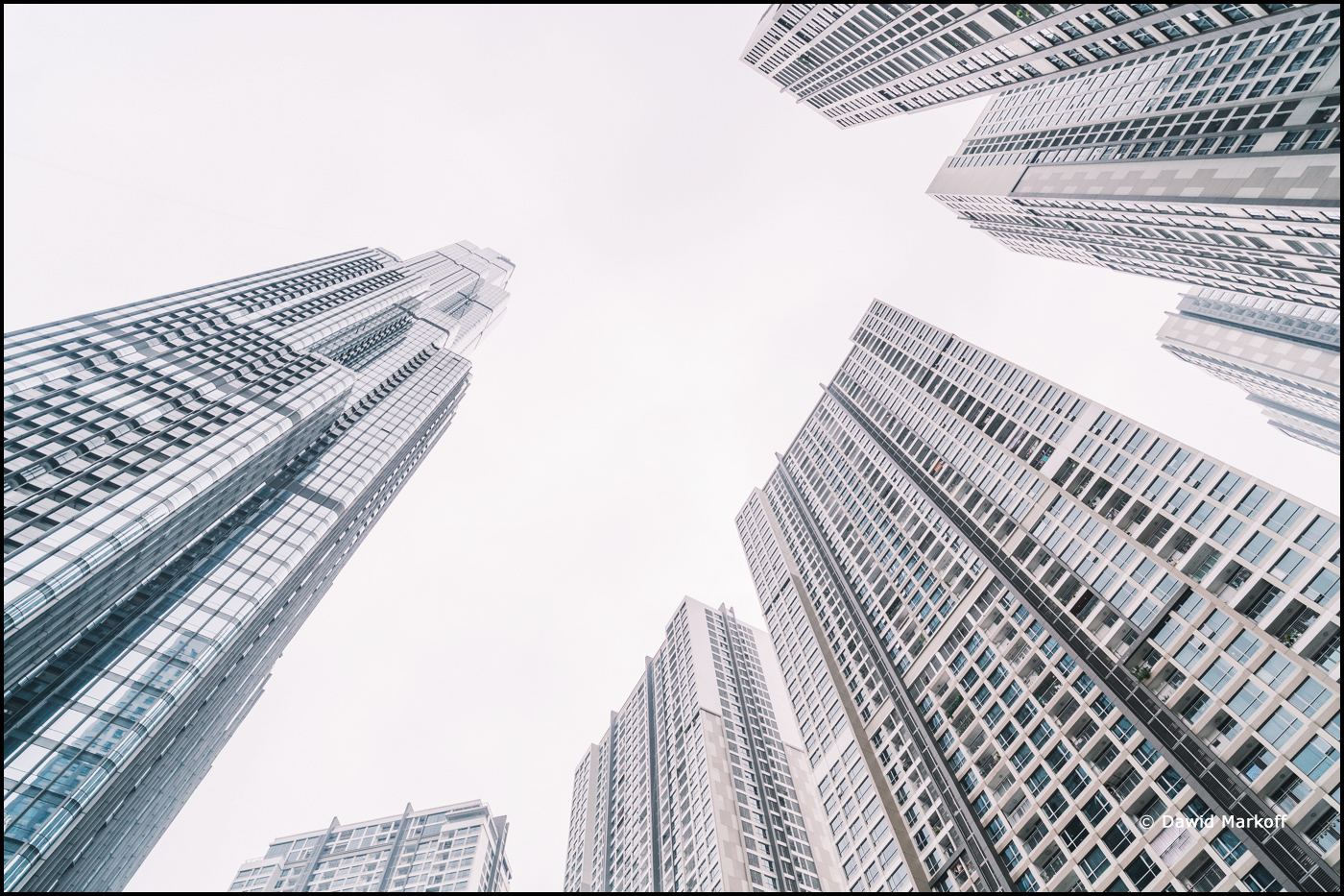 Saigon Wietnam by Dawid Markoff